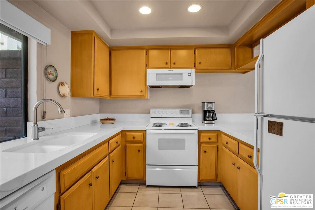 Image 13 for 2495 Miramonte Cir #C
