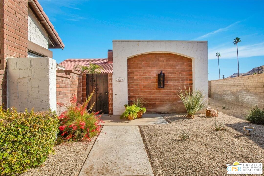 Image 2 for 2495 Miramonte Cir #C