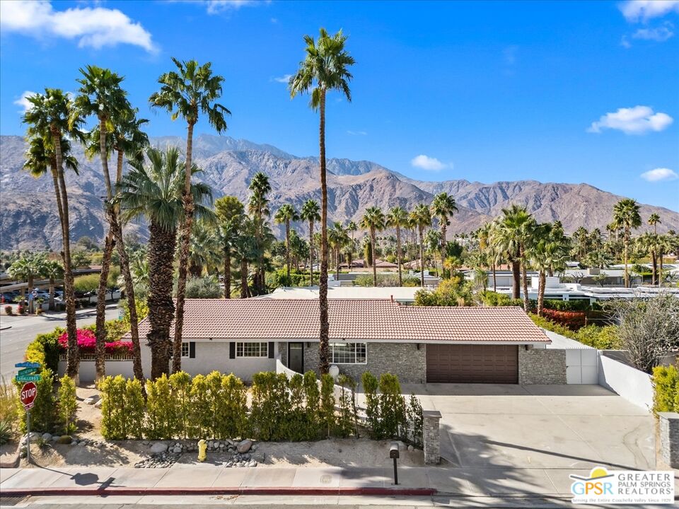 Image Number 1 for 1111  N Avenida Caballeros in Palm Springs