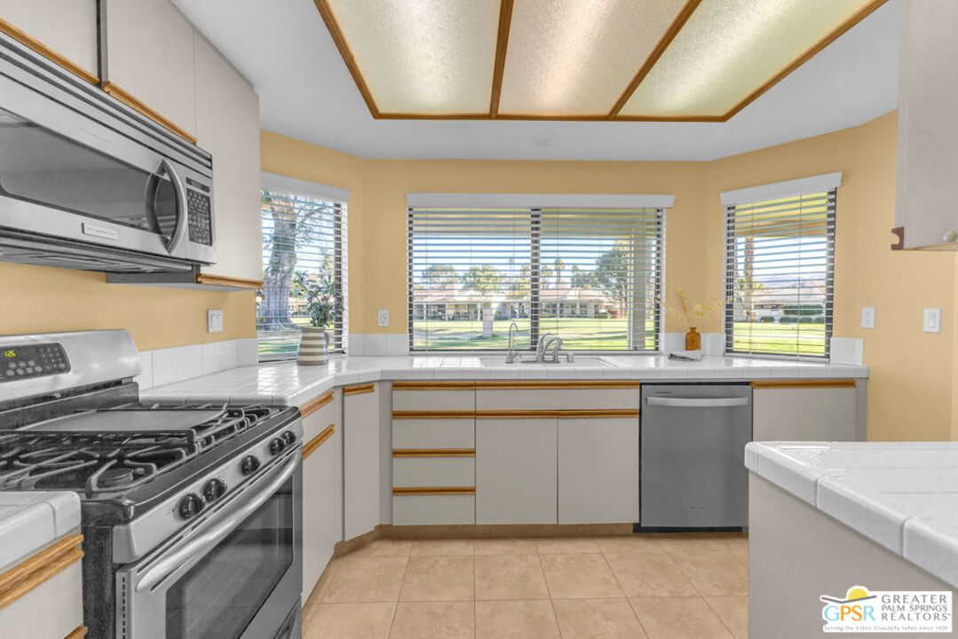 Image 15 for 35570  W Paseo Circulo