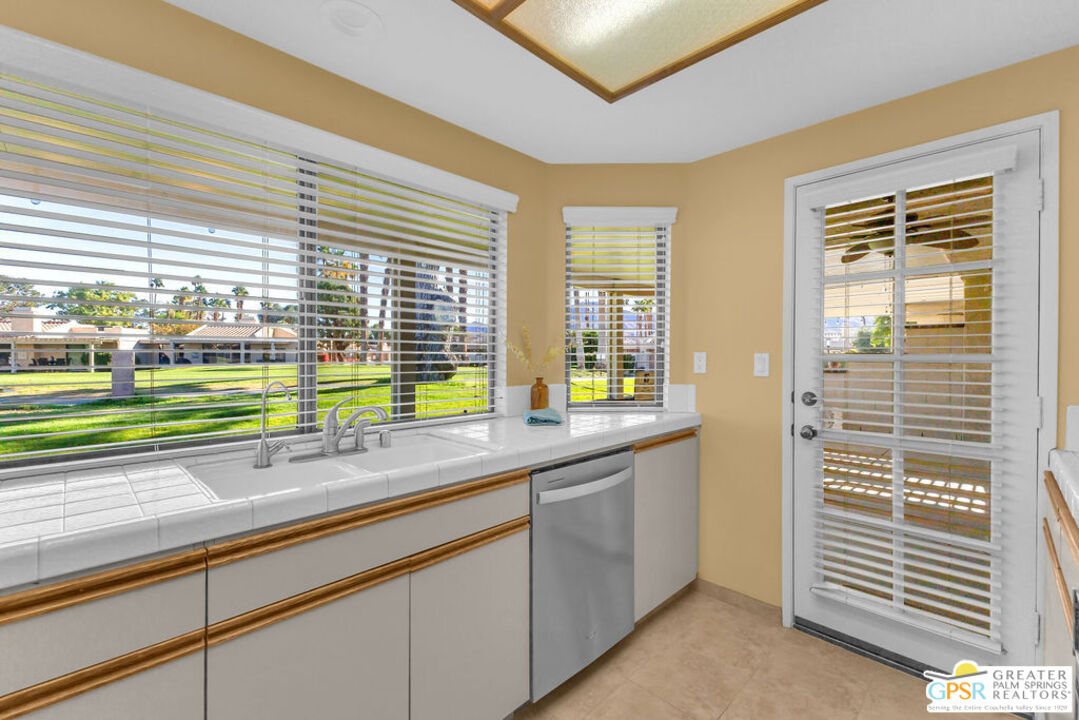 Image 19 for 35570  W Paseo Circulo