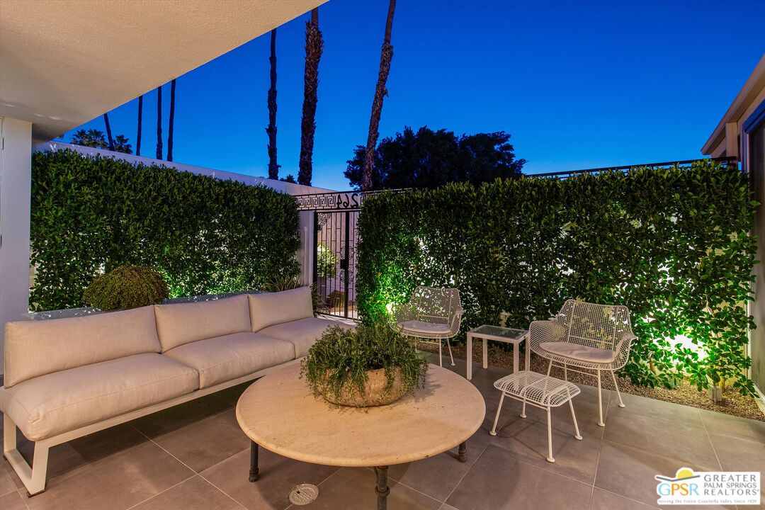 Image 9 for 264   Desert Lakes Dr