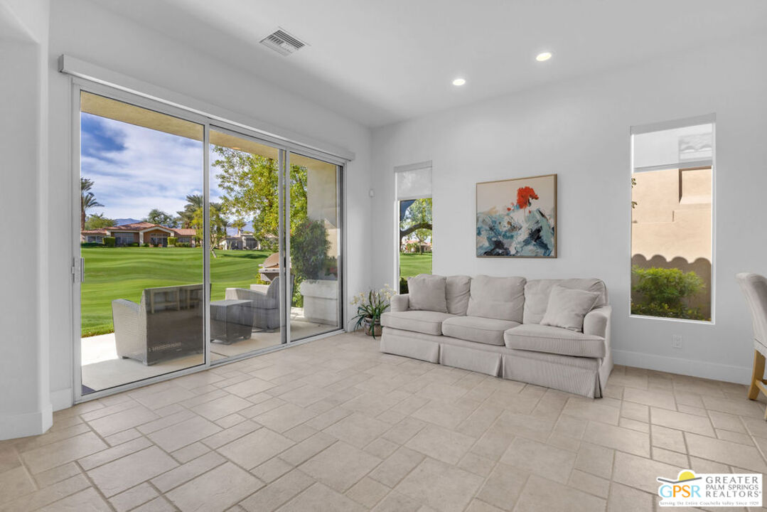 Image 12 for 291 Indian Ridge Dr