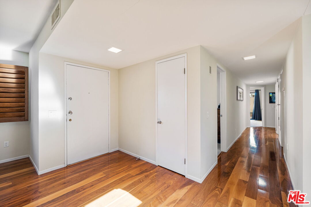 Image 11 for 663  N Majorca Cir