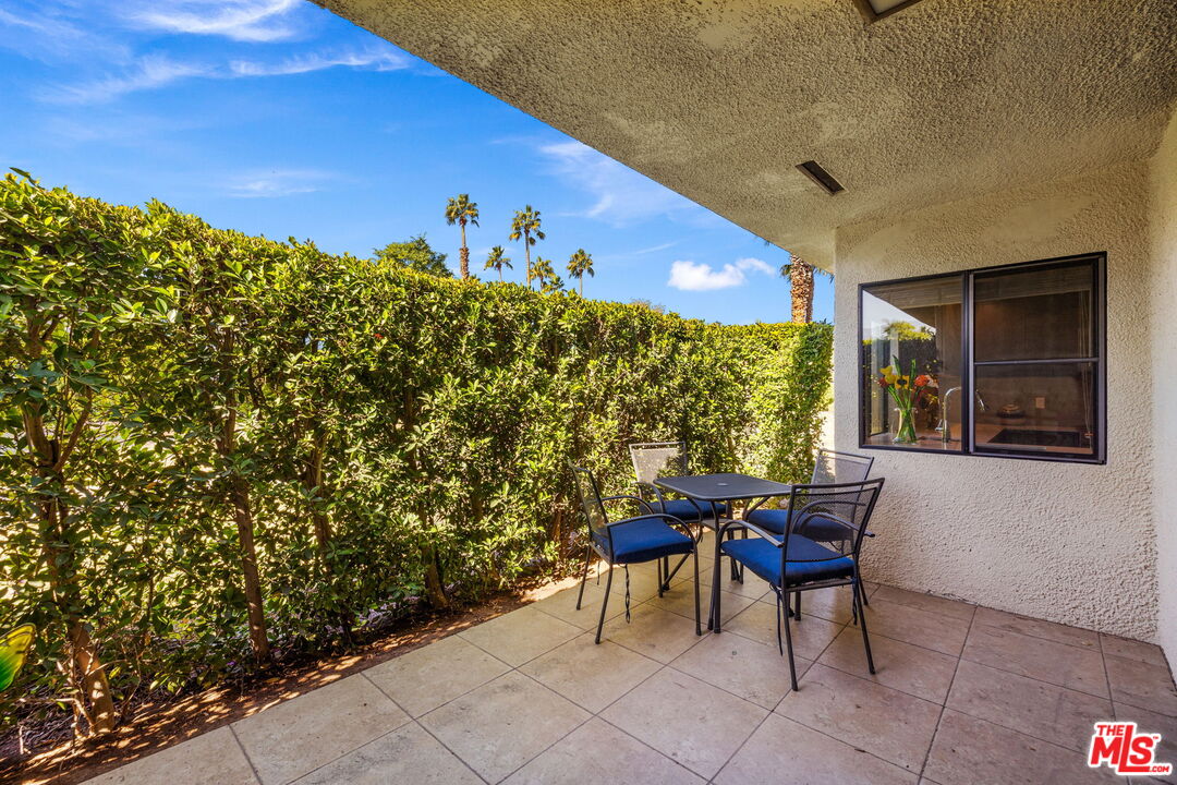 Image 8 for 663  N Majorca Cir