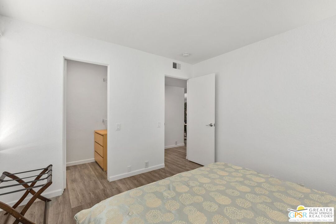 Image 18 for 400 Sunrise Way #166