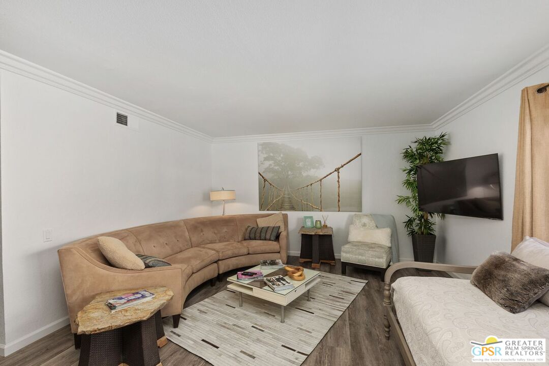 Image 6 for 400 Sunrise Way #166