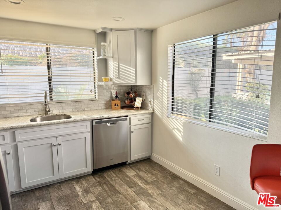 Image 12 for 74805   San Cristoval Cir