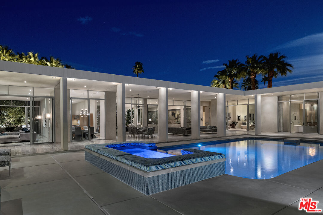 Image Number 1 for 500 W Crescent Dr in Palm Springs