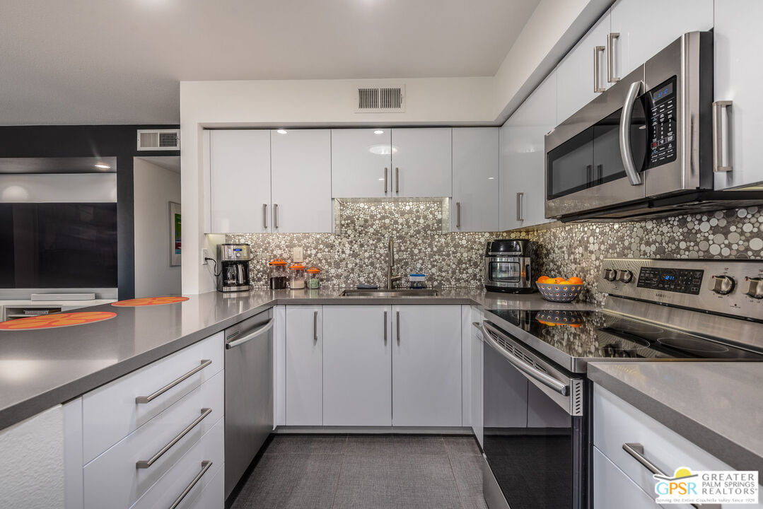 Image 4 for 3060 E Sunflower Cir