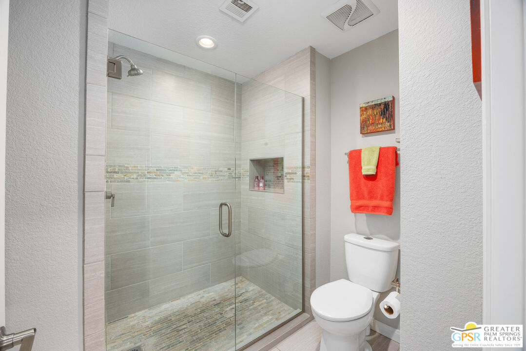 Image 19 for 2701 Mesquite Ave #I196