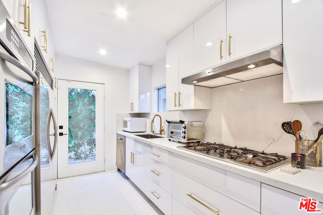 Image Number 8 for 678 S Thornhill Rd in Palm Springs