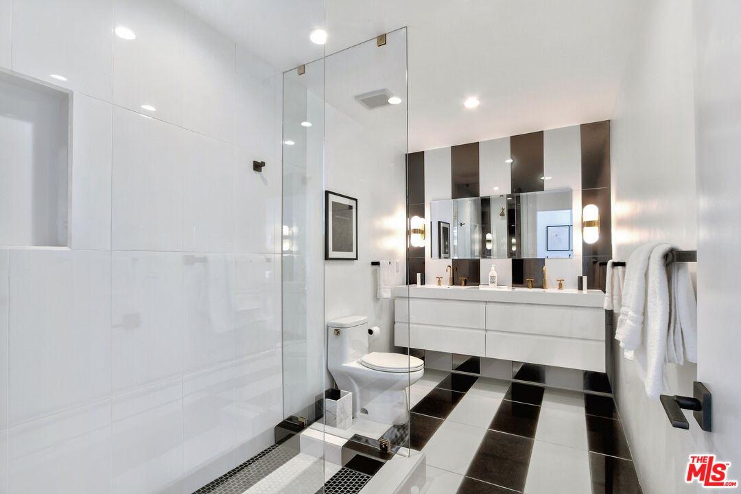Image Number 12 for 678 S Thornhill Rd in Palm Springs