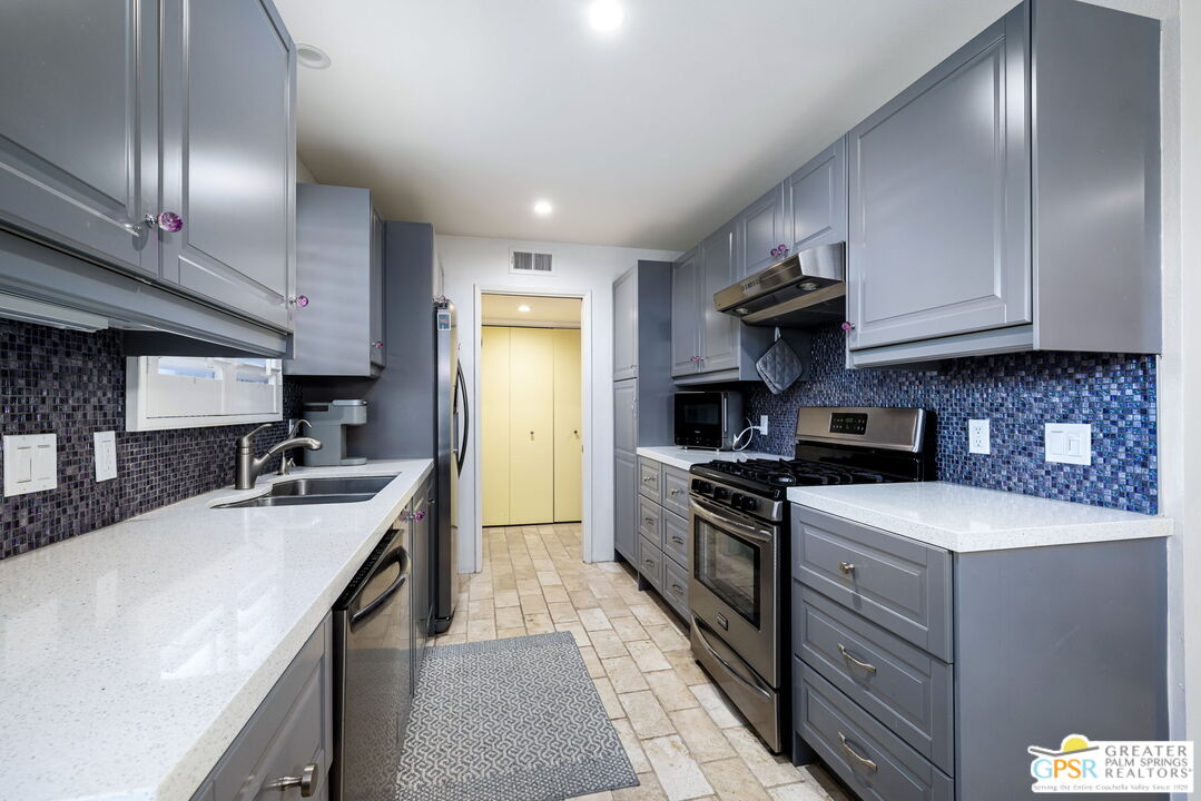 Image 11 for 2393 Skyview Dr #1