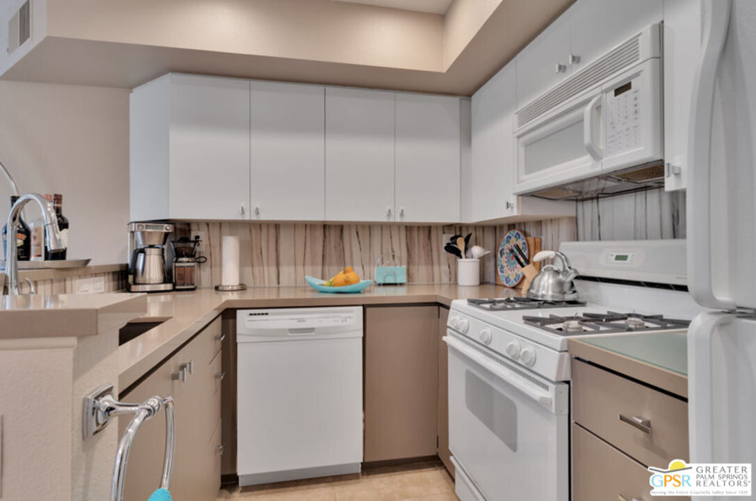 Image 9 for 1555 Chaparral Rd #312