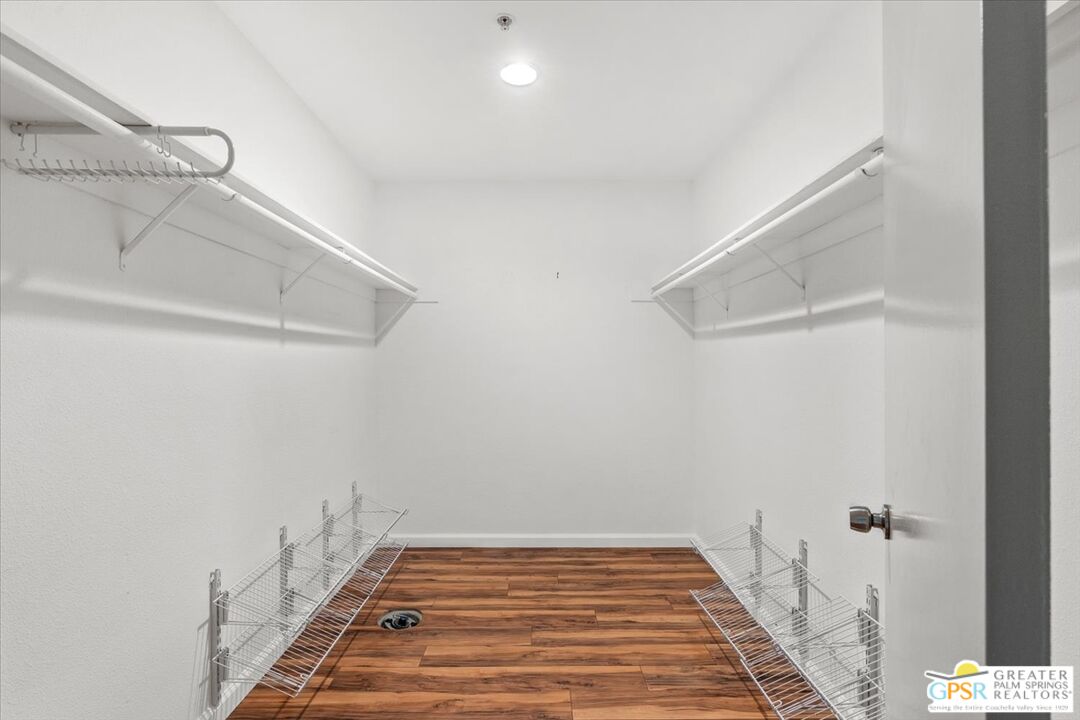 Image 19 for 2995 Avery Dr #C