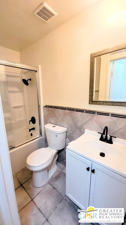 Image 7 for 2875 Los Felices Rd #116