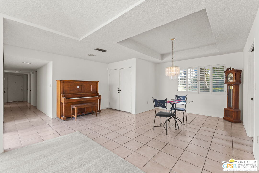 Image 11 for 1168   Holly Oak Cir
