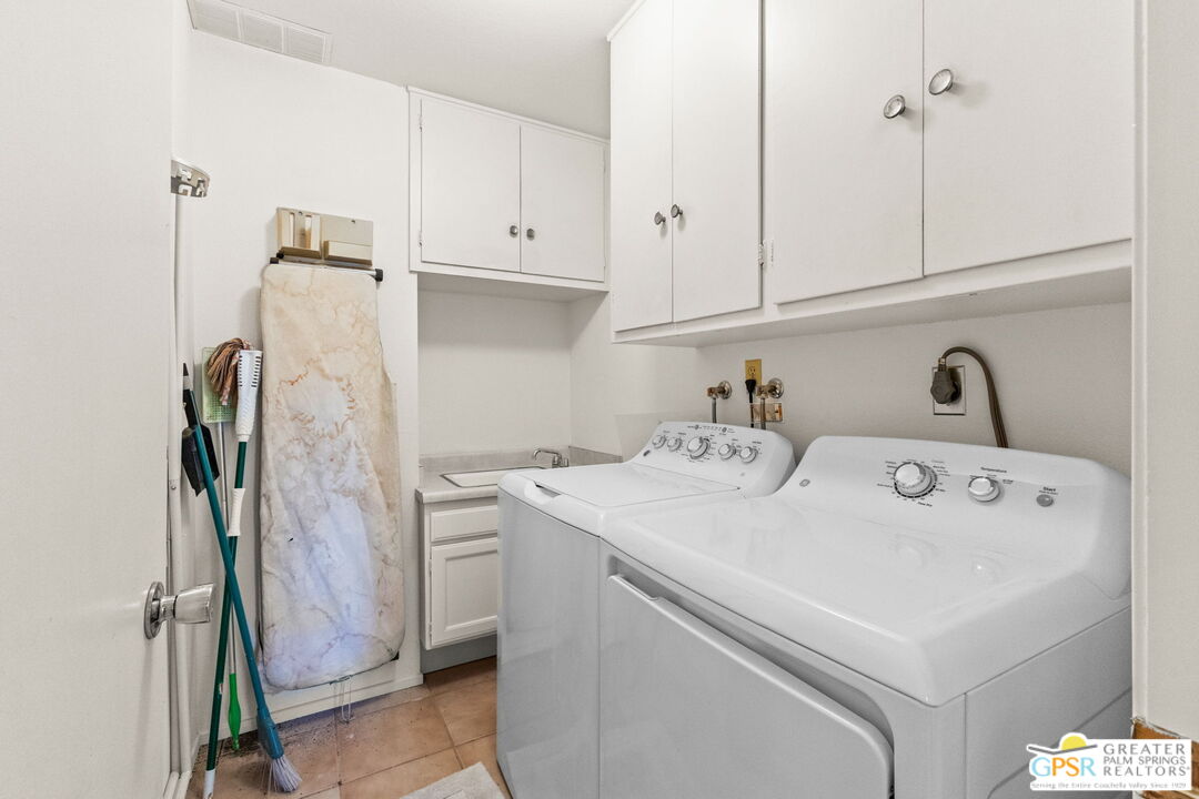 Image 33 for 1168   Holly Oak Cir