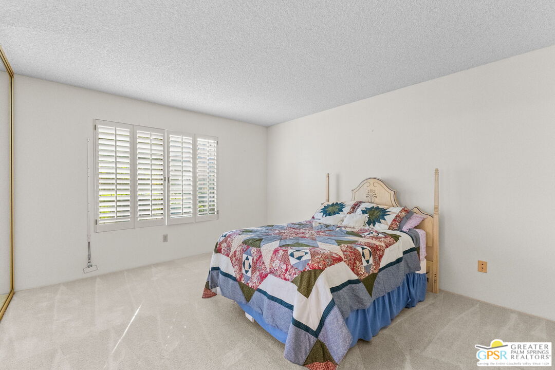 Image 16 for 1168   Holly Oak Cir