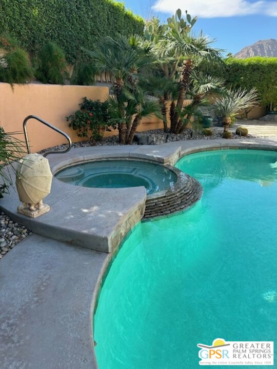 Thumbnail of 78955 Via Florence