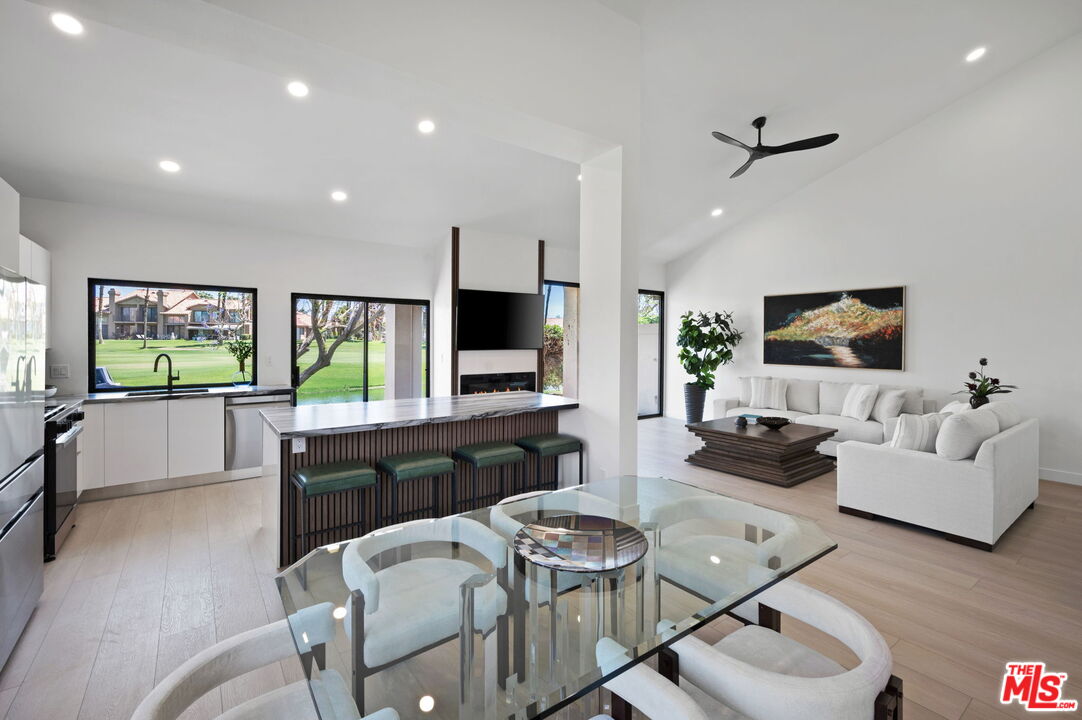Image 11 for 38306   Gazania Cir