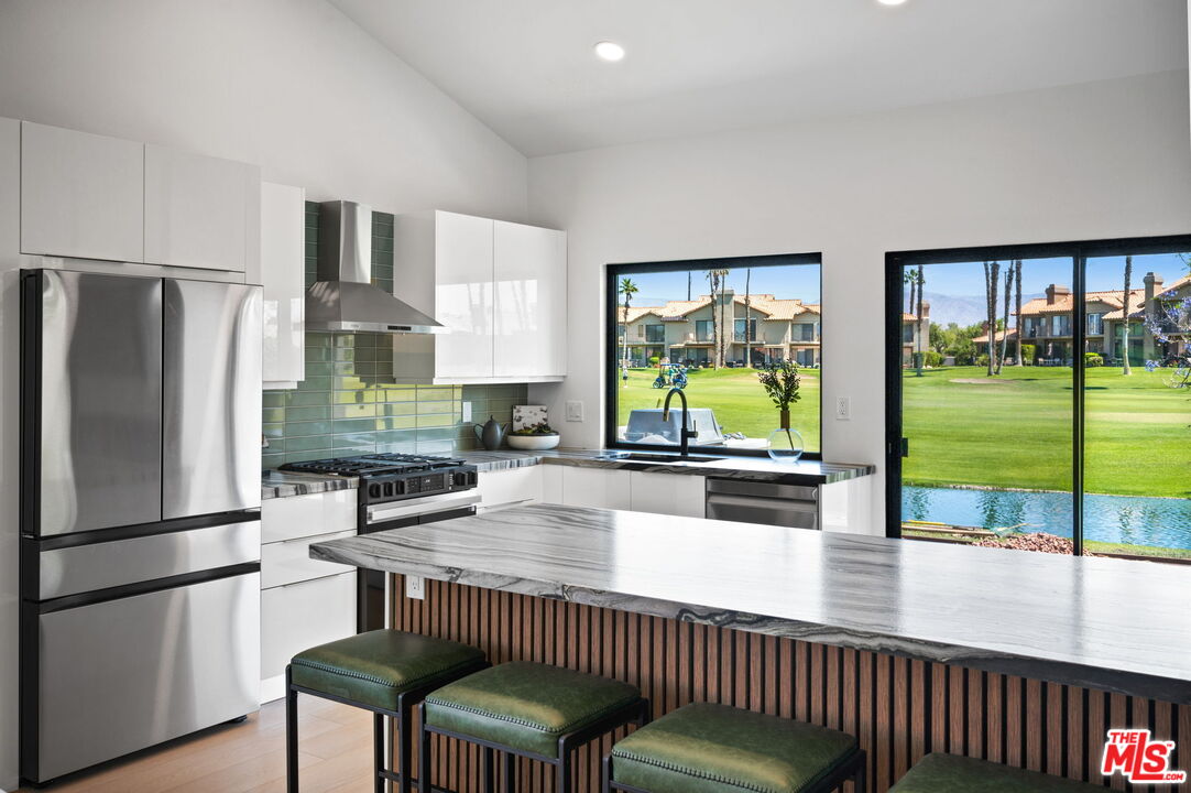 Image 9 for 38306   Gazania Cir