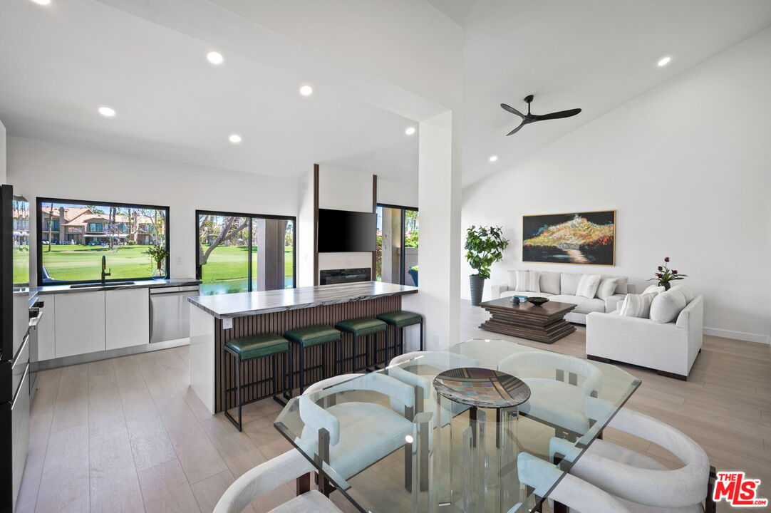 Image 4 for 38306   Gazania Cir