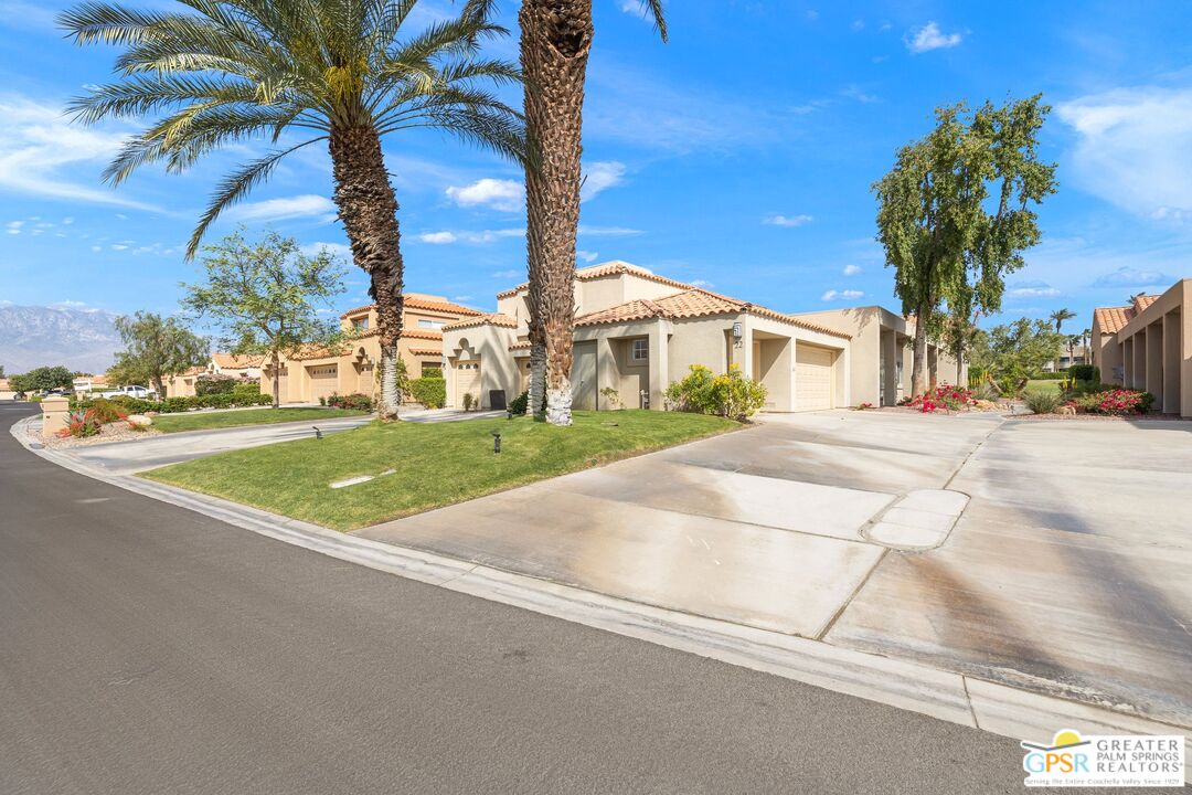 Image 45 for 22  Pebble Beach Dr