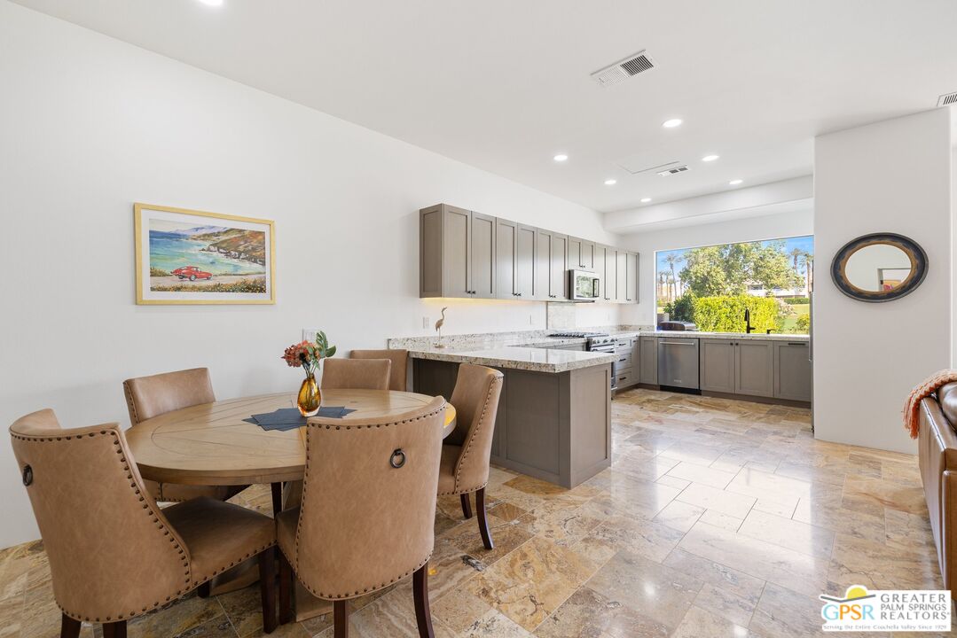Image 11 for 22  Pebble Beach Dr