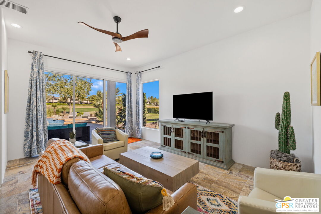 Image 4 for 22  Pebble Beach Dr