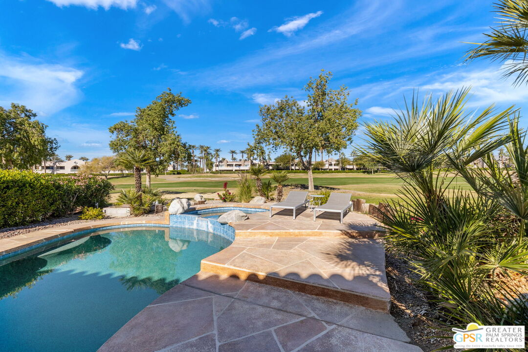 Image 2 for 22  Pebble Beach Dr