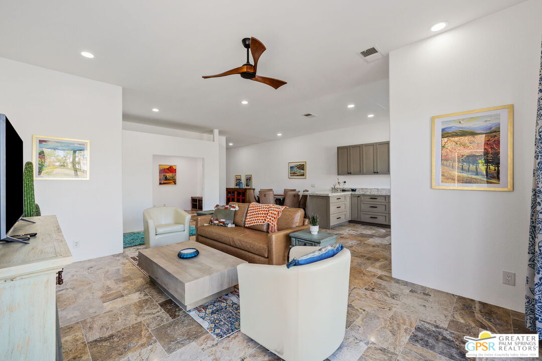 Image 8 for 22  Pebble Beach Dr