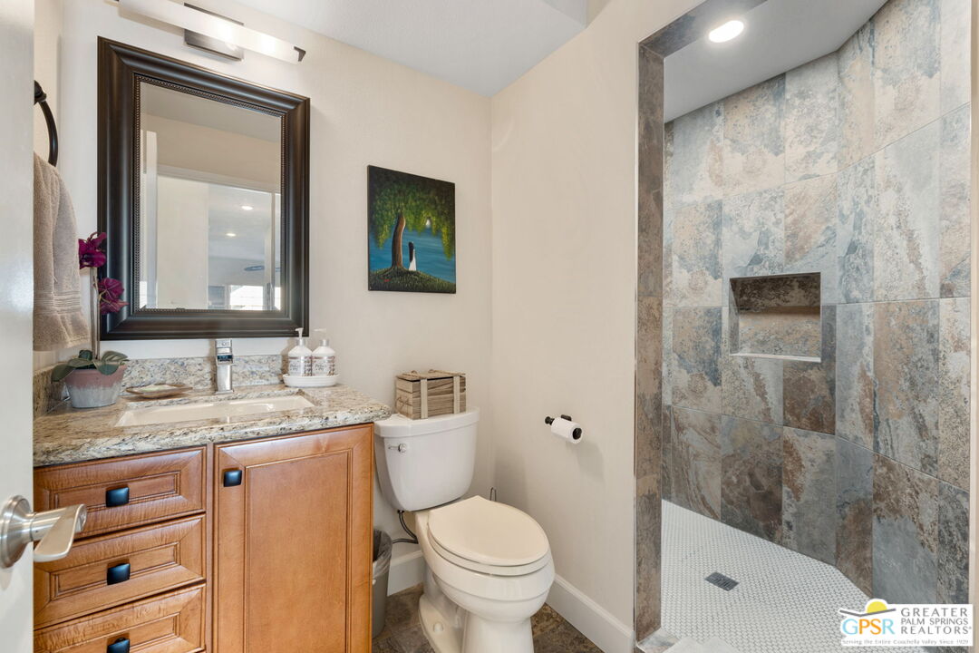 Image 10 for 237 E Vista Royale Cir