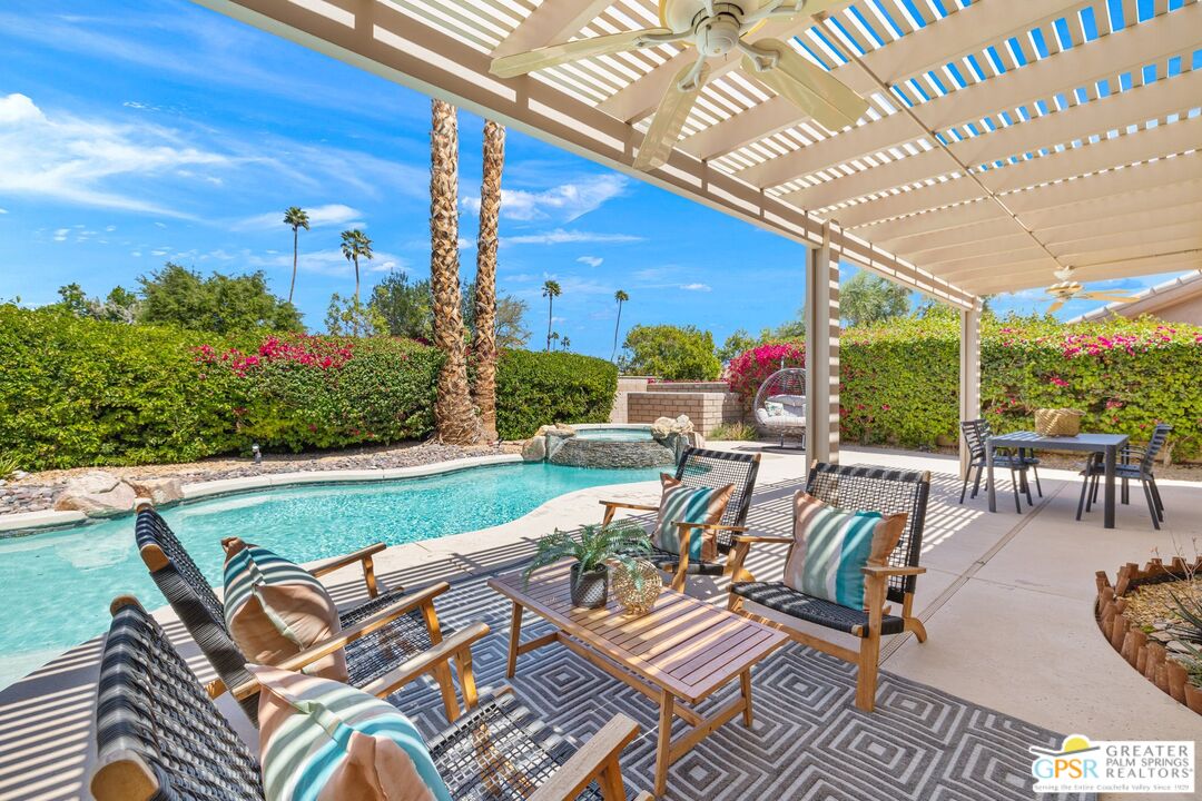 Image Number 2 for 16 White Sun Way in Rancho Mirage
