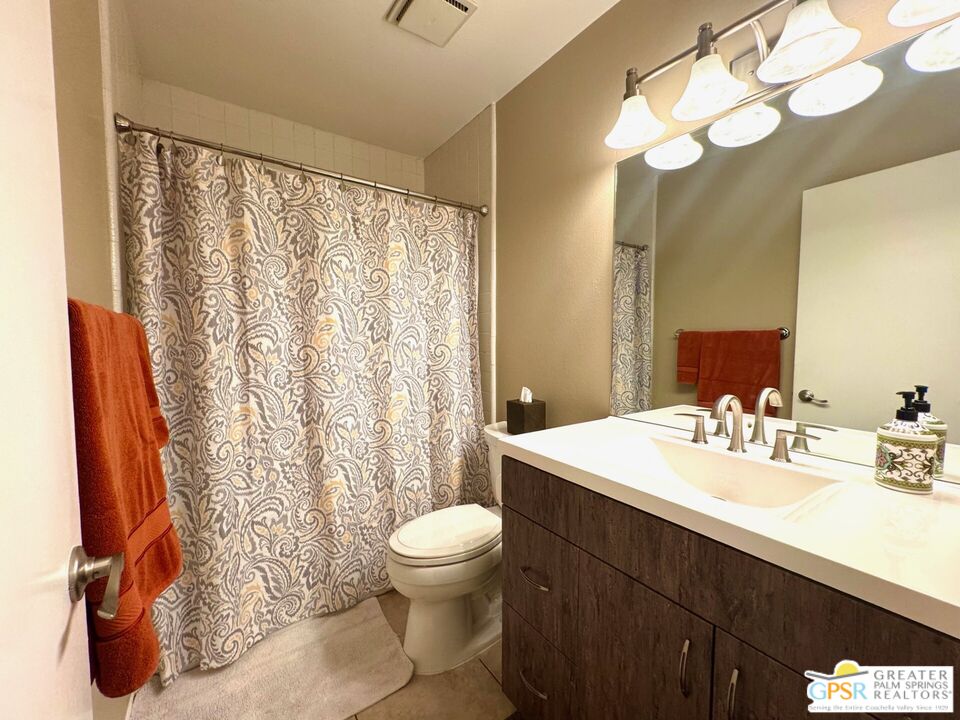 Image 6 for 1125   Tiffany Cir