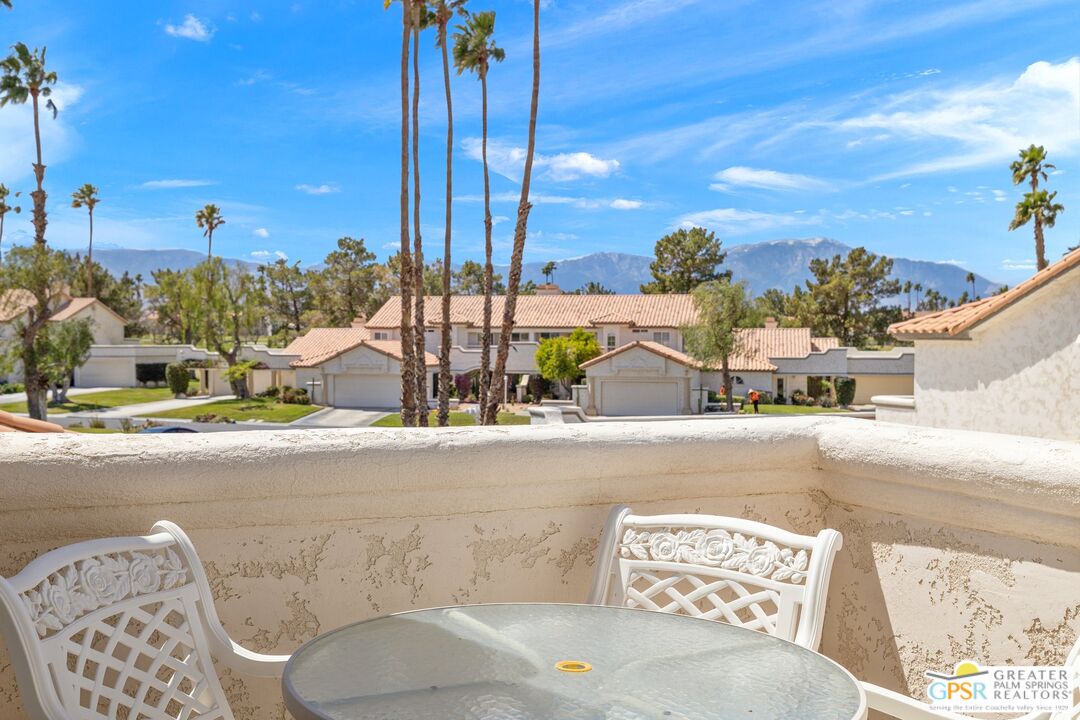 Image 11 for 304 Desert Falls Dr