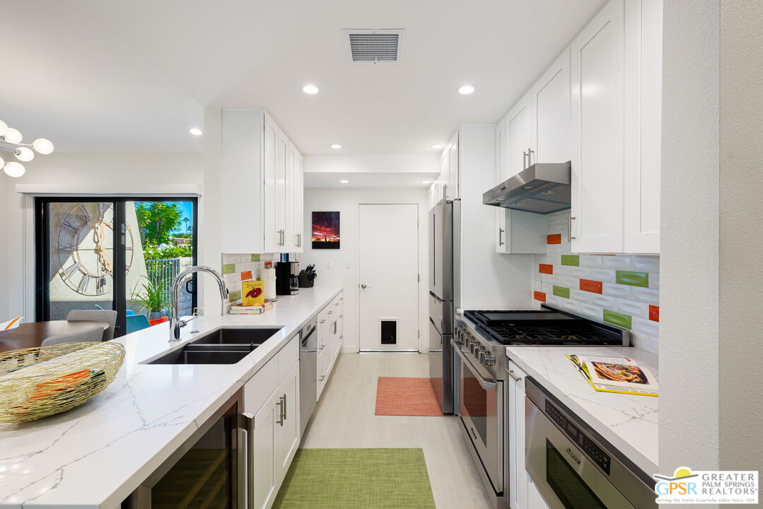 Image Number 8 for 341 Tiffany Cir in Palm Springs