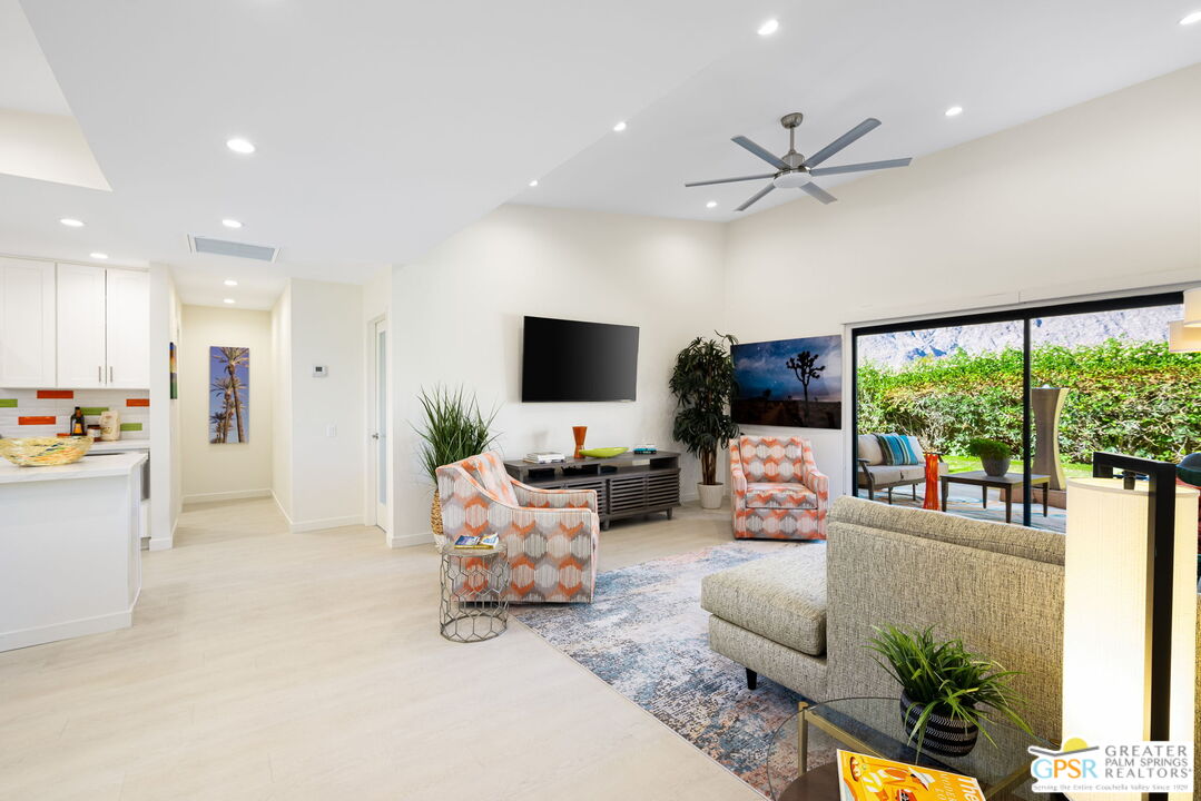 Image Number 10 for 341 Tiffany Cir in Palm Springs
