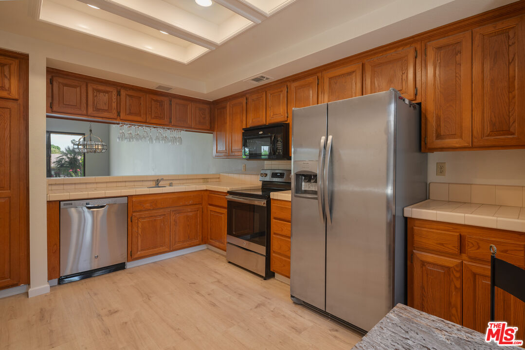 Image 8 for 106 Tanglewood Trl