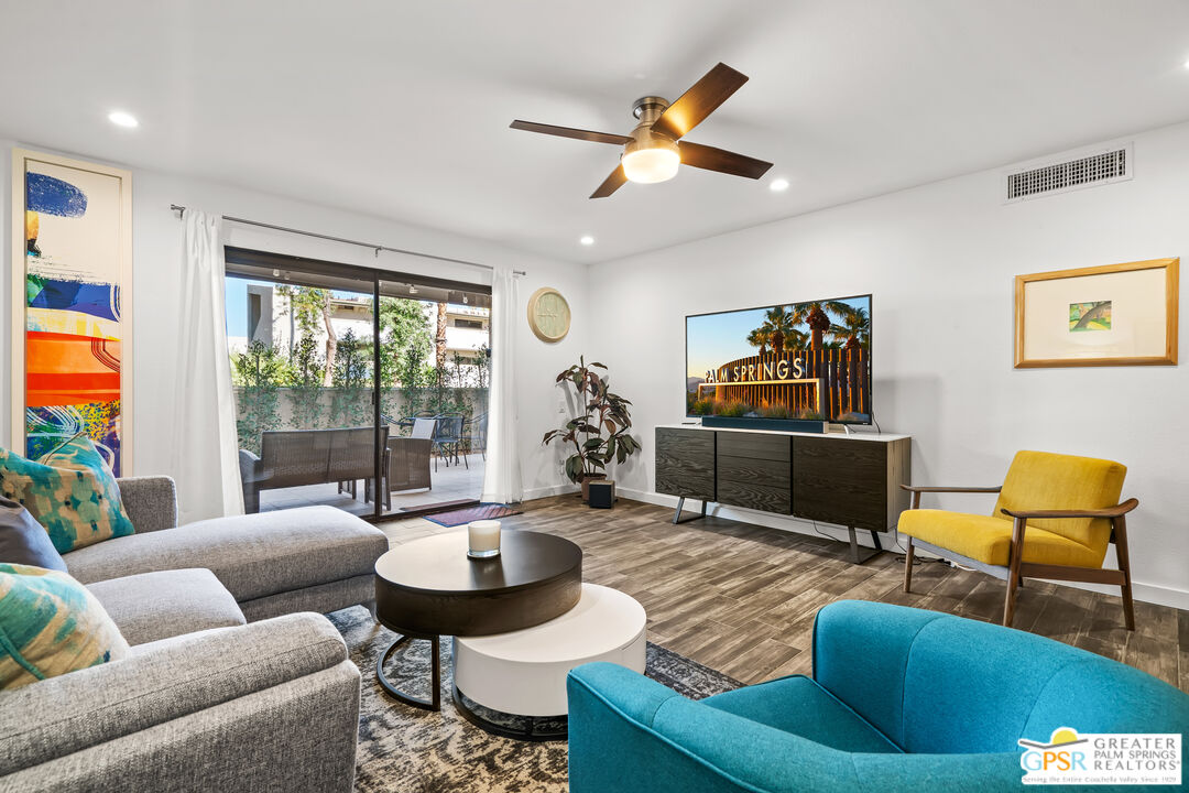 Image 1 for 2180 Palm Canyon Dr #33