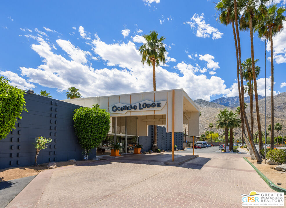 Image 4 for 1111 Palm Canyon Dr #103