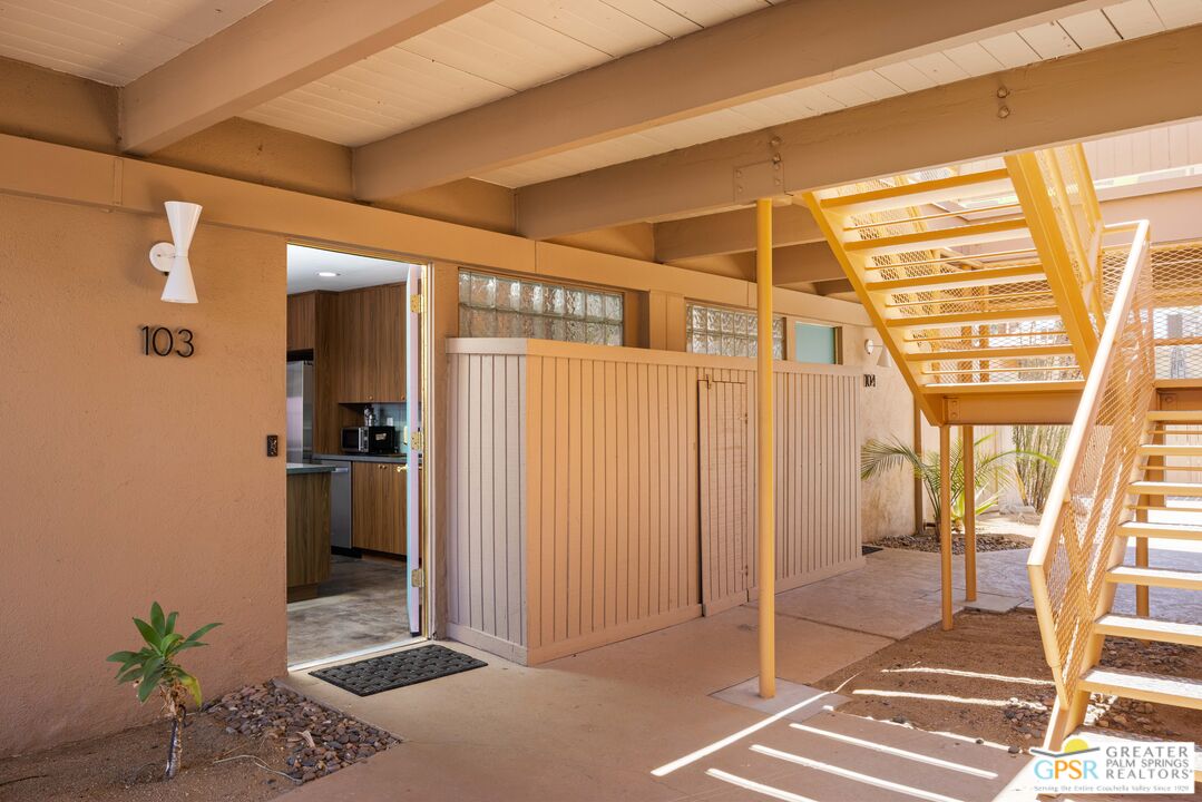 Image 6 for 1111 Palm Canyon Dr #103