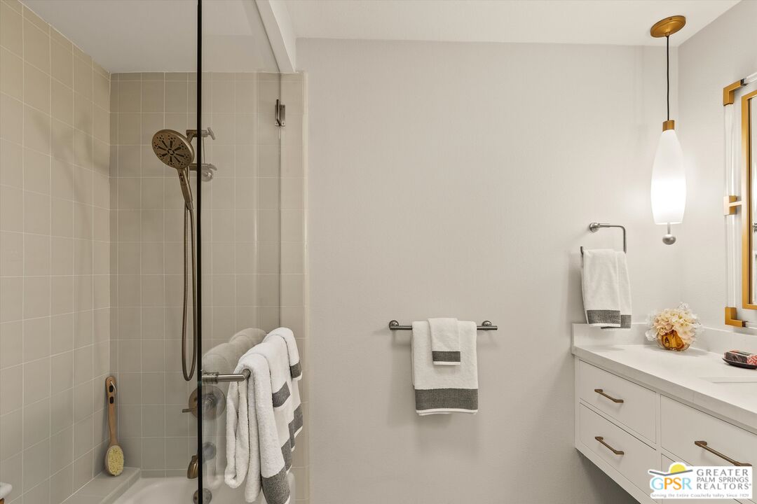 Image 25 for 130 Racquet Club Rd #417