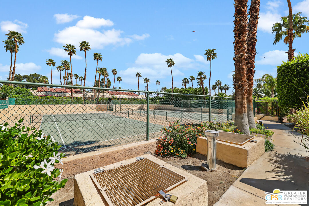 Image 22 for 200 Racquet Club Rd #9