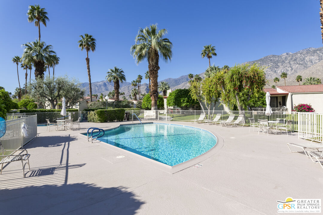 Image 33 for 1267 S La Verne Way