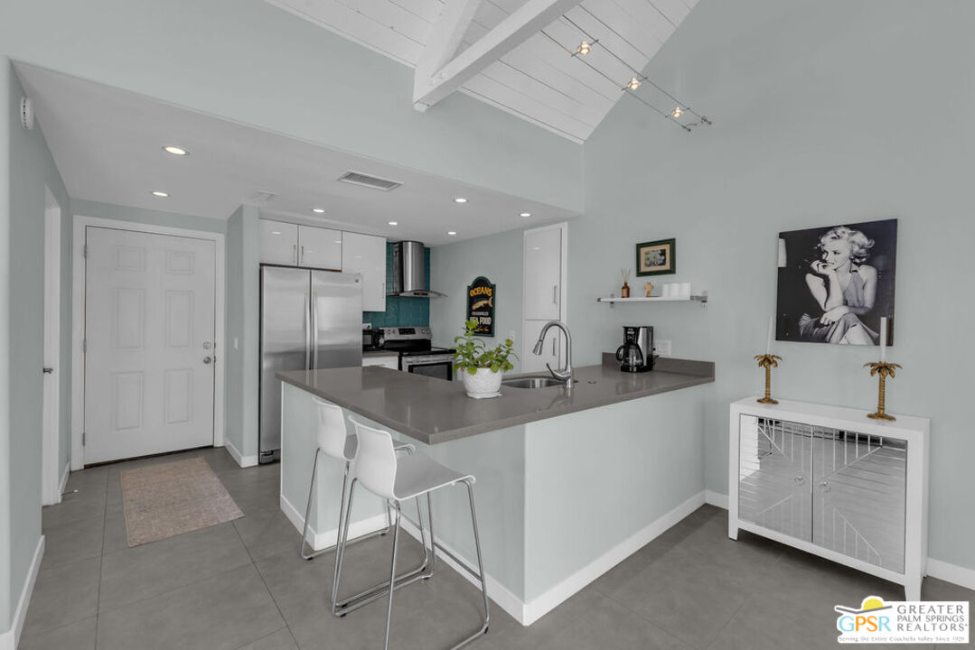 Image 3 for 78255 Cabrillo Ln #124