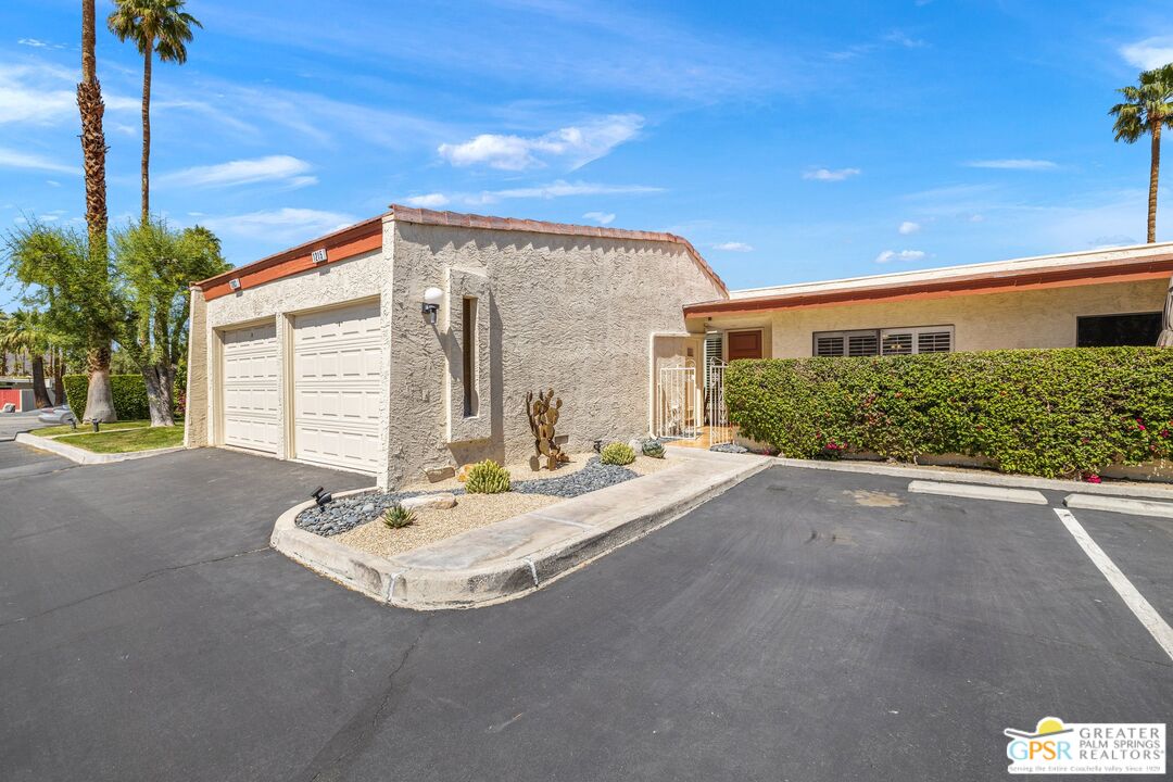 Image 37 for 1215 S La Verne Way