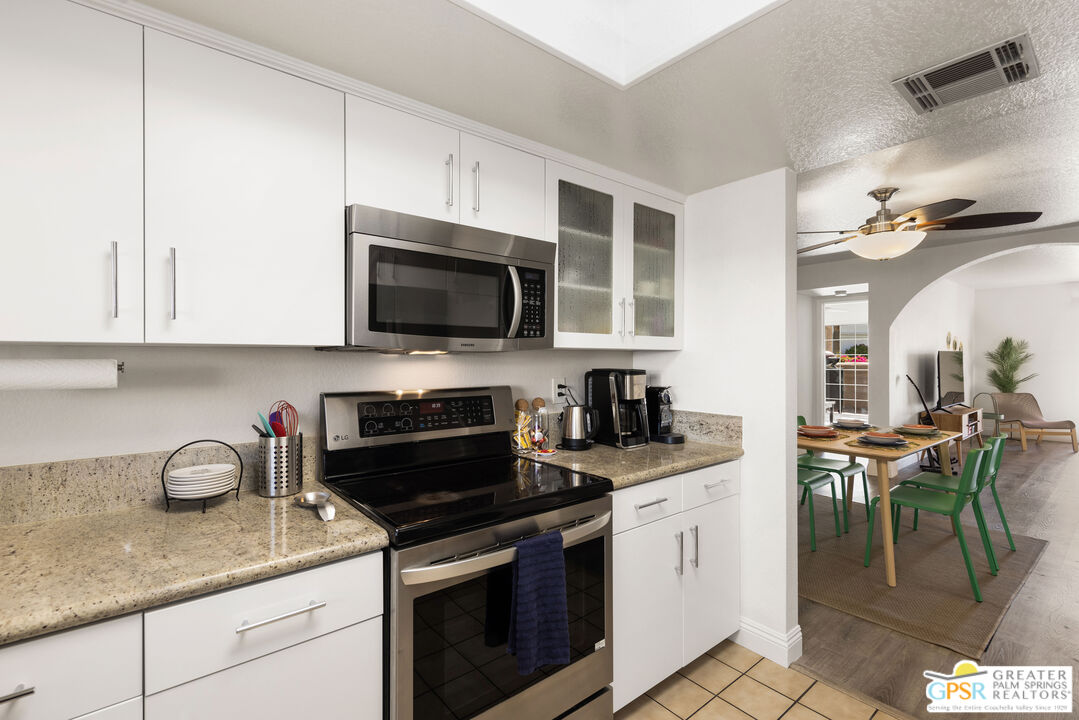 Image 16 for 505 Farrell Dr #O89