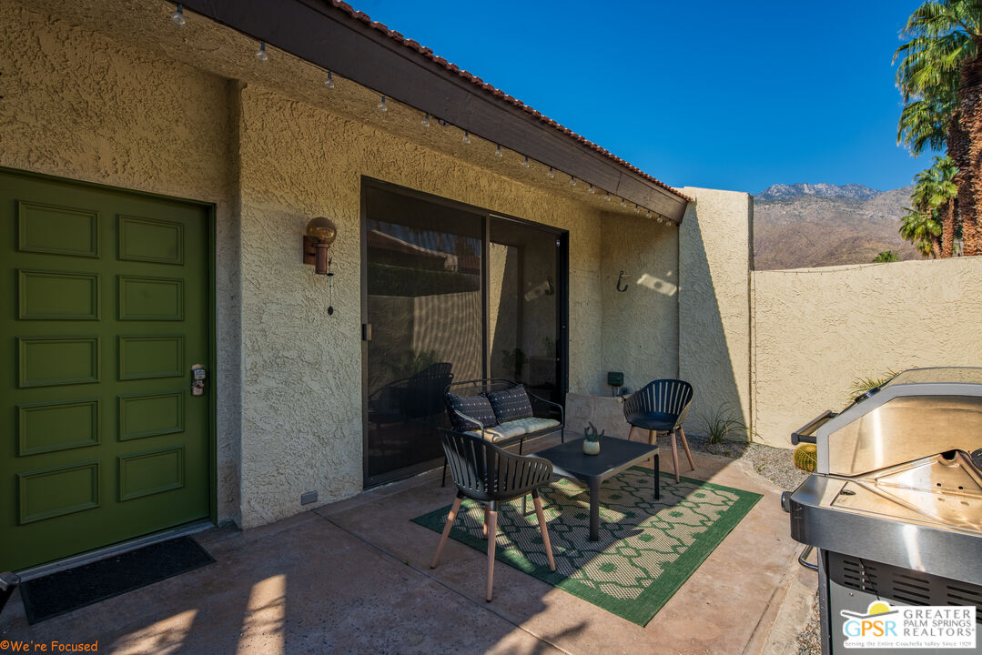 Image 23 for 1382 E Andreas Rd